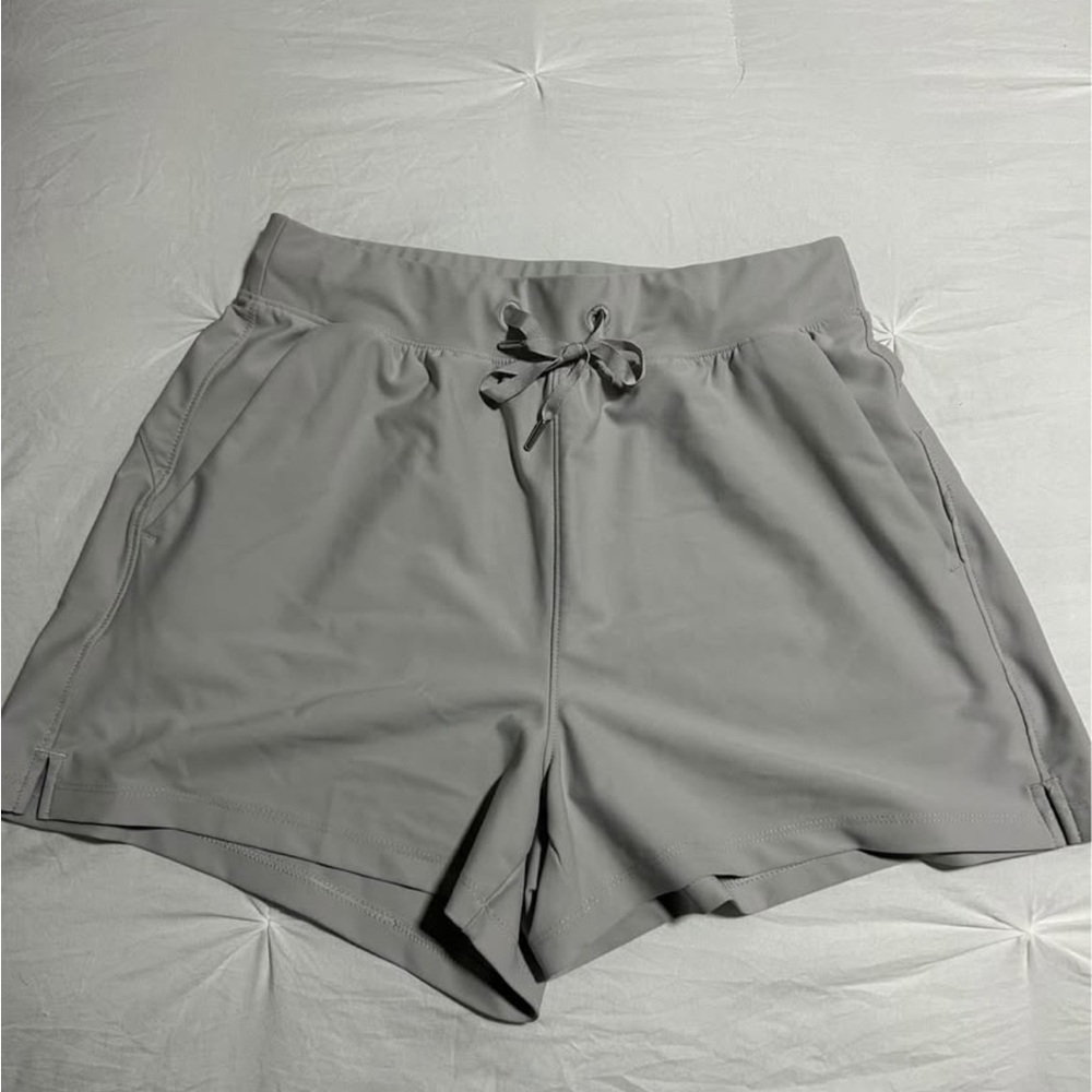 Old Navy Women's Light Gray Athletic Drawstring Shorts